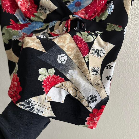 Vintage black floral print sleeveless top size L - Picture 6 of 8